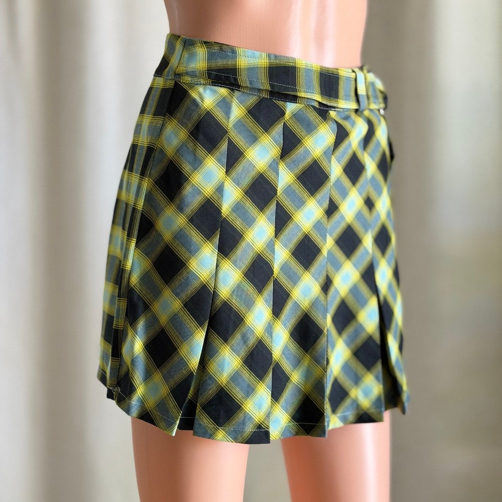 NWT Disturbia Noctura Check Skort Yellow Black Plaid Pleated Mini Spikes Goth 4